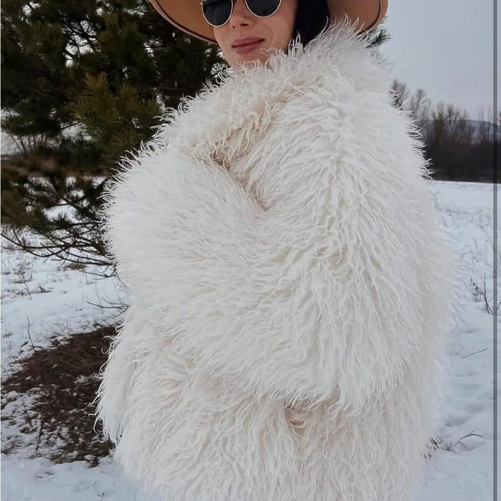 Women shaggy Stylish White Faux Fur Coat jacket